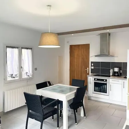 T2 Lumineux, Tres Bien Equipe, Proche Centre-ville Appartement