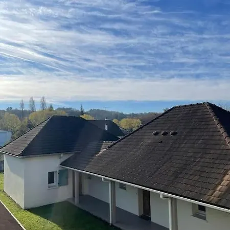 T2 Lumineux, Tres Bien Equipe, Proche Centre-ville * Salies-de-Béarn